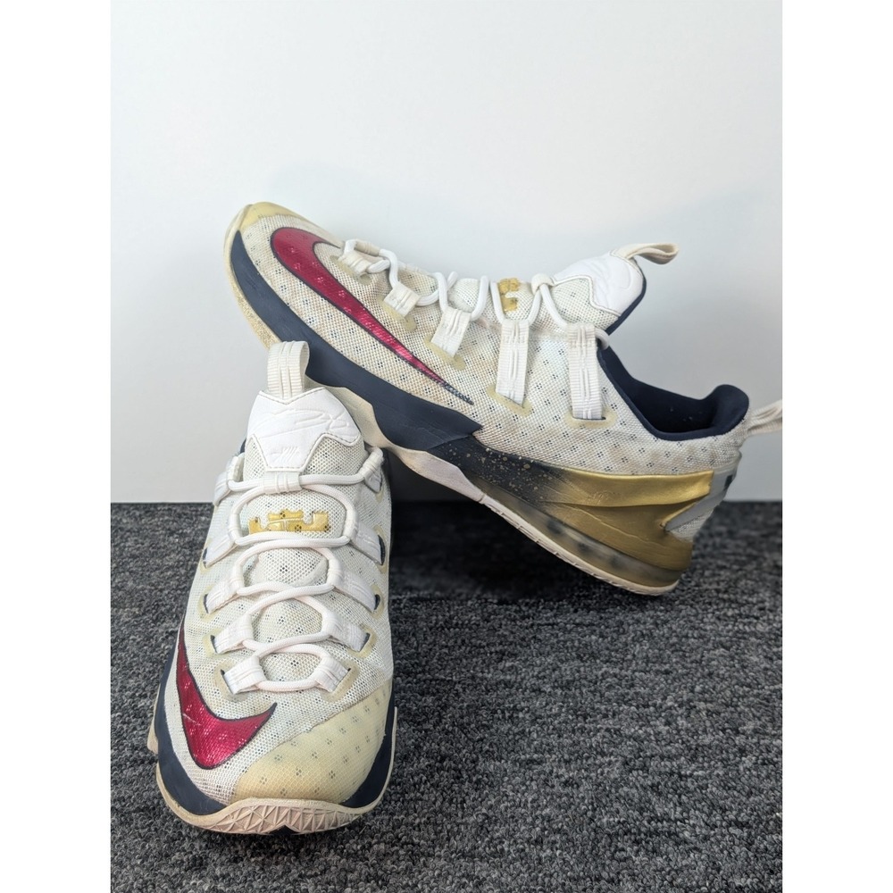 Nike Lebron XIII Basketball Shoes Men's Size 13 Low Olympic James 831925-164